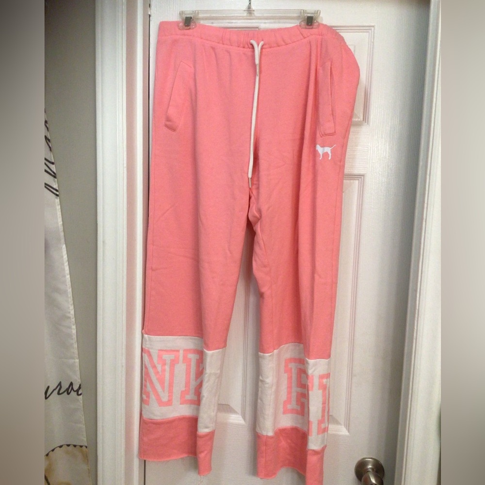 NWOT ~VS PINK Sweatpants
